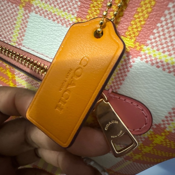 BRAND NEW Authentic Coach Picnic Gallery Tote - Picture 2 of 16